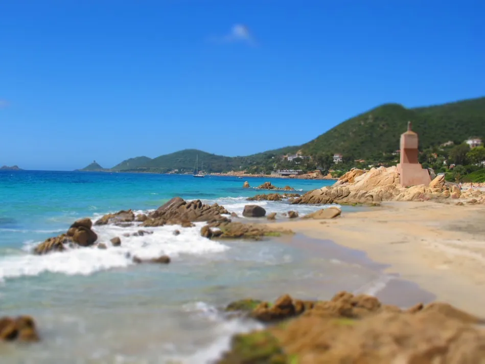 Plage de la Terre Sacrée
